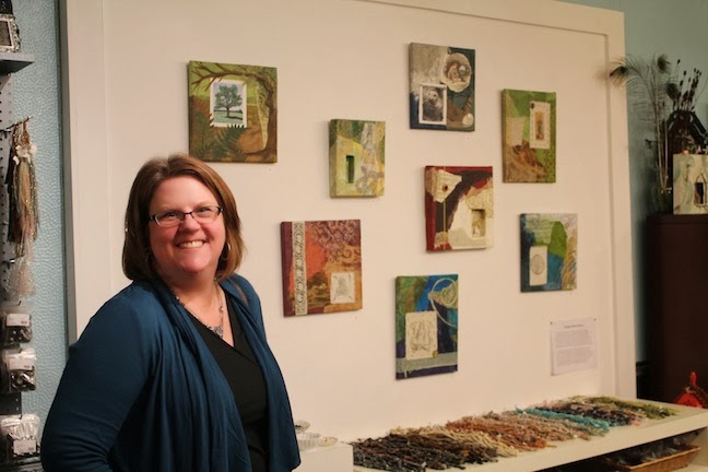 JDR with gallery wall